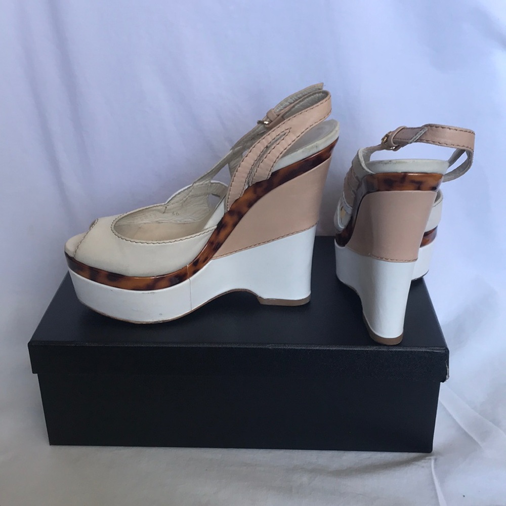Gucci Wedges 36